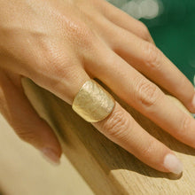 Load image into Gallery viewer, Lunaïs Ring