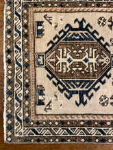 Load image into Gallery viewer, Vintage Karaja Runner - "Leonie"