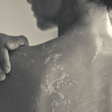 Load image into Gallery viewer, Nutrient Rich Body Cleanser