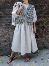 Load image into Gallery viewer, Quilted Reversible Vest, Indigo Block Print
