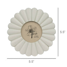 Load image into Gallery viewer, 3&quot; Scalloped Round Frame, White Resin
