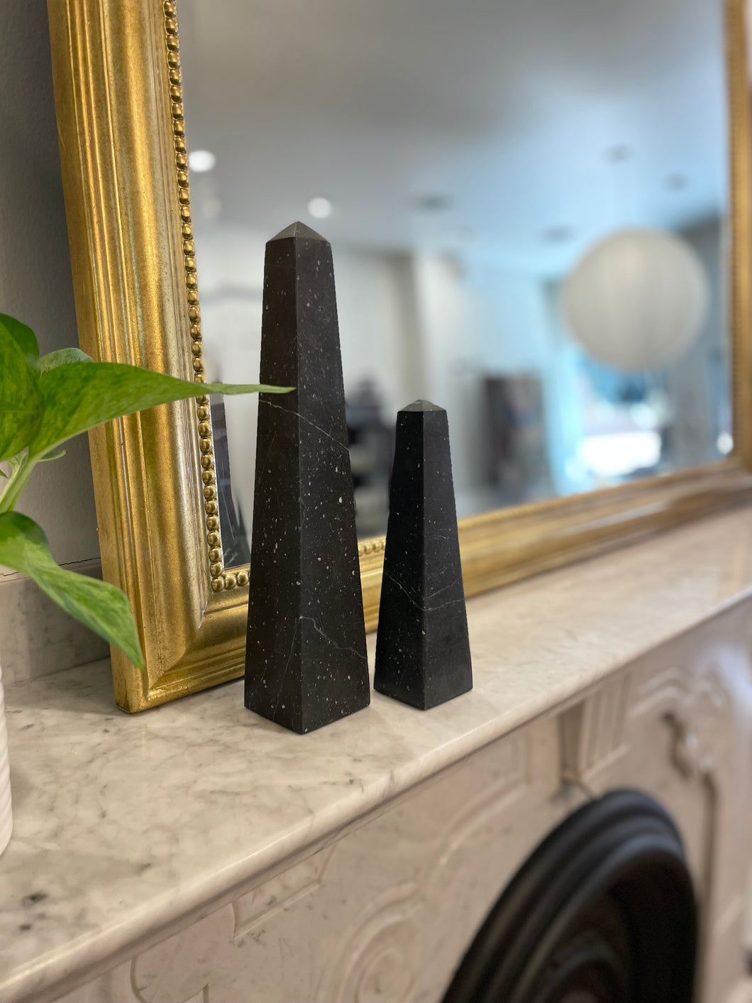 Black Marquina Obelisk, Medium