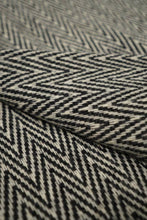 Load image into Gallery viewer, Sheep's Wool Throw, Beige Thorn
