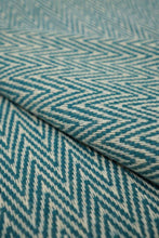 Load image into Gallery viewer, Sheep's Wool Throw, Beige Thorn
