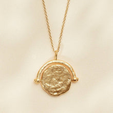 Load image into Gallery viewer, Solune Pendant Necklace
