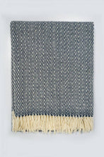 Load image into Gallery viewer, Sheep's Wool Throw, Beige Thorn
