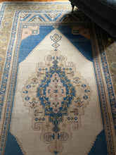 Load image into Gallery viewer, Vintage Turkish Rug - &quot;Liesl&quot;
