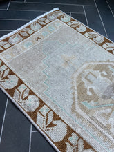 Load image into Gallery viewer, Vintage Turkish Rug - &quot;Vivian&quot;
