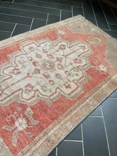 Load image into Gallery viewer, Vintage Turkish Rug - &quot;Kess”
