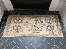 Load image into Gallery viewer, Vintage Turkish Rug - &quot;Oakley&quot;
