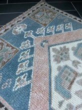 Load image into Gallery viewer, Vintage Turkish Rug - &quot;Holly&quot;
