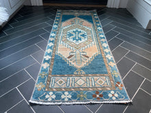 Load image into Gallery viewer, Vintage Turkish Rug - &quot;Ellie&quot;
