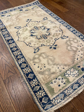 Load image into Gallery viewer, Vintage Turkish Rug - &quot;Jacinda&quot;
