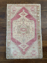 Load image into Gallery viewer, Vintage Turkish Rug - "Leslie"
