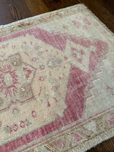 Load image into Gallery viewer, Vintage Turkish Rug - "Leslie"
