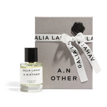 Load image into Gallery viewer, Citrine Veil (bergamot, lemon, jasmine, sandalwood, musk)
