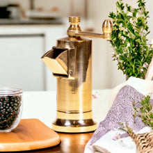 Load image into Gallery viewer, Chef&#39;s Mate 5.3&quot; Brass Pepper Mill
